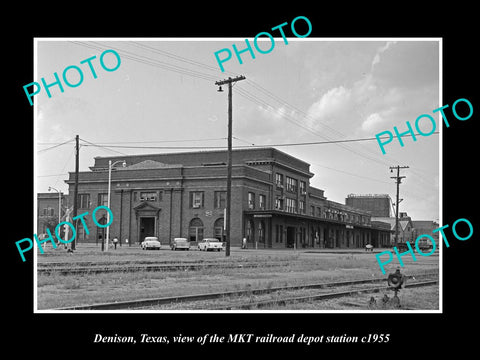 OLD LARGE HISTORIC PHOTO OF DENISON TEXAS, THE MKT RAILROAD DEPOT STATION c1955