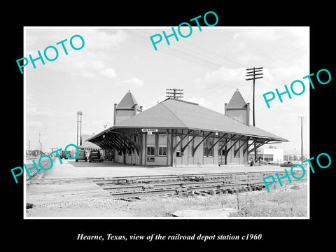 OLD LARGE HISTORIC PHOTO OF HEARNE TEXAS, THE RAILROAD DEPOT STATION 1960