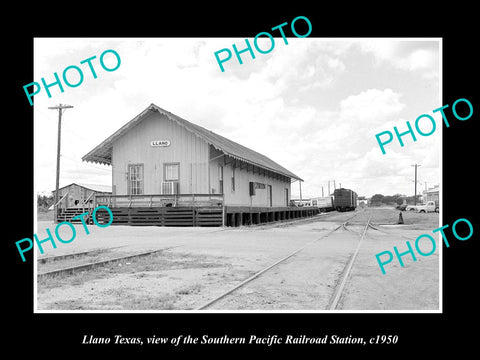 OLD LARGE HISTORIC PHOTO OF LLANO TEXAS, THE S/P RAILROAD DEPOT STATION c1950