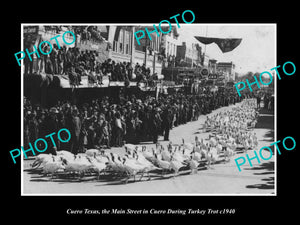 OLD LARGE HISTORIC PHOTO OF CUERO TEXAS, THE MAIN ST TURKEY TROT PARADE c1940