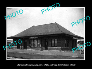 OLD LARGE HISTORIC PHOTO OF BARNESVILLE MINNESOTA, RAILROAD DEPOT STATION c1940