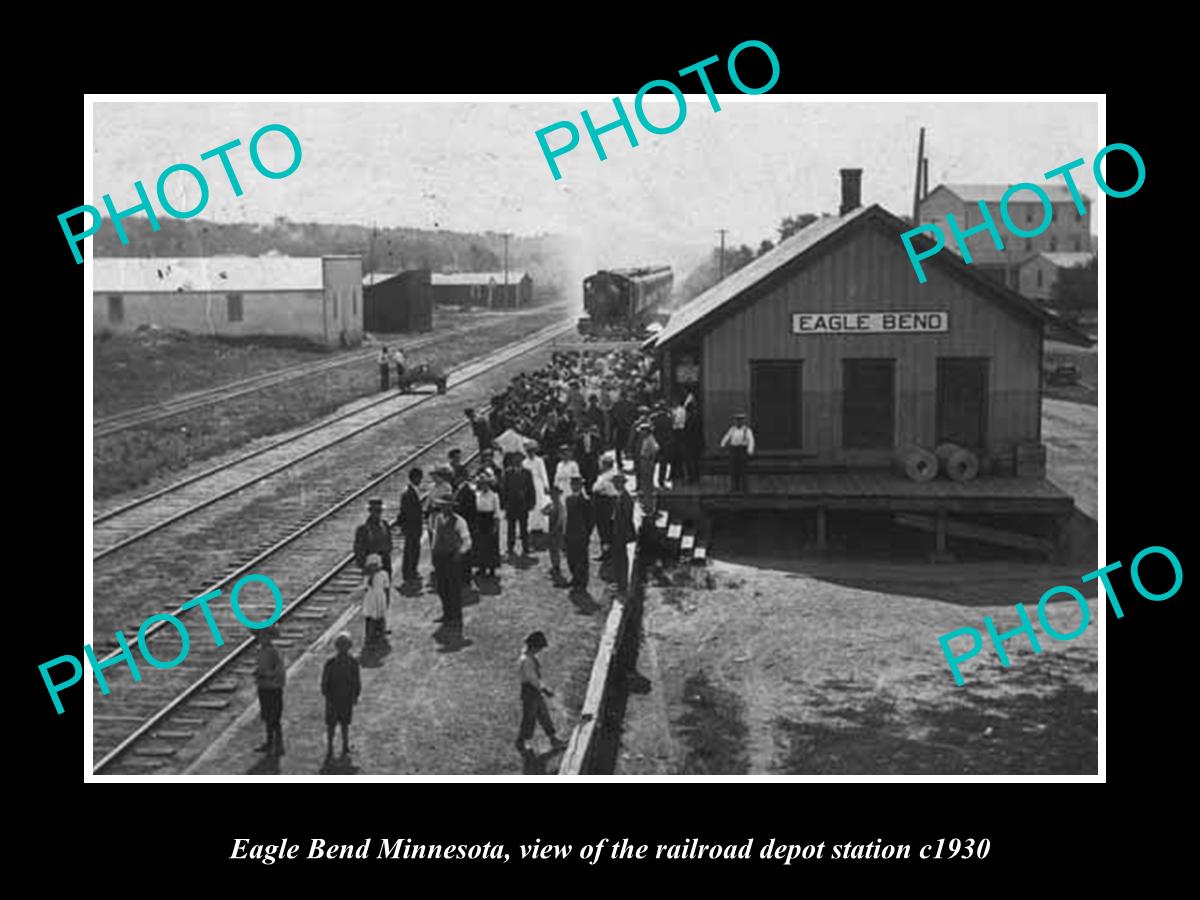 OLD LARGE HISTORIC PHOTO OF EAGLE BEND MINNESOTA, RAILROAD DEPOT STATION c1930