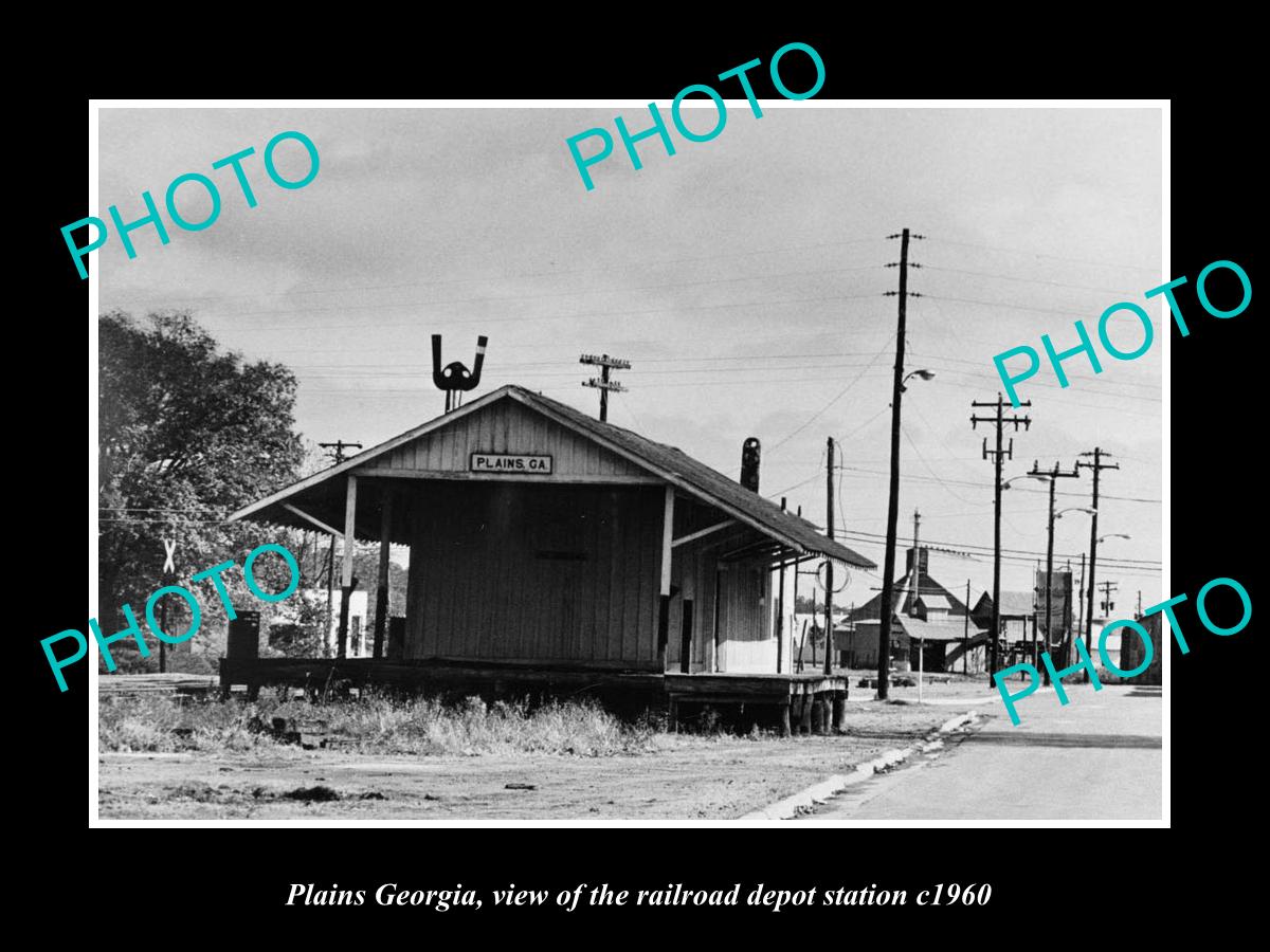 OLD LARGE HISTORIC PHOTO OF PLAINS GEORGIA, THE RAILROAD DEPOT STATION c1960