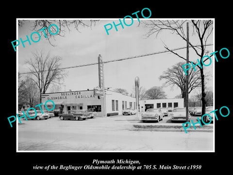 OLD LARGE HISTORIC PHOTO OF PLYMOUTH MICHIGAN, THE OLDSMOBILE CAR STORE c1950