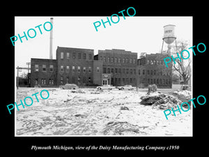 OLD LARGE HISTORIC PHOTO OF PLYMOUTH MICHIGAN, THE DAISY MANUFACTURING Co c1950