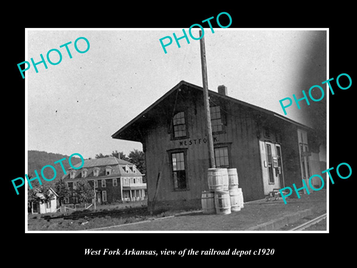 OLD LARGE HISTORIC PHOTO OF WEST FORK ARKANSAS, THE RAILROAD DEPOT STATION c1920