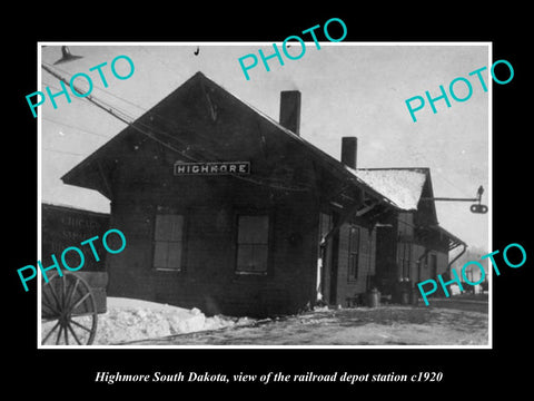 OLD LARGE HISTORIC PHOTO OF HIGHMORE SOUTH DAKOTA, THE RAILROAD STATION c1920