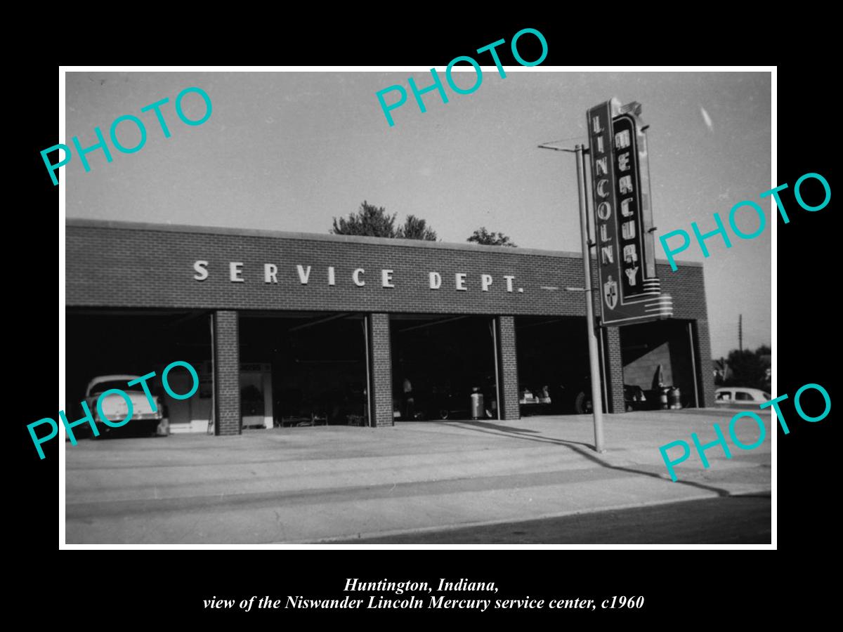 OLD LARGE HISTORIC PHOTO OF HUNTINGTON INDIANA, LINCOLN MERCURY CAR CENTER c1960