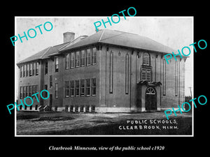 OLD LARGE HISTORIC PHOTO OF CLEARBROOK MINNESOTA, THE PUBLIC SCHOOL c1920