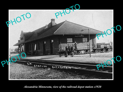 OLD LARGE HISTORIC PHOTO OF ALEXANDRA MINNESOTA, THE GN RAILROAD DEPOT c1920