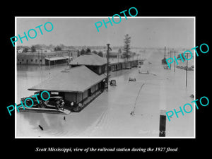 OLD LARGE HISTORIC PHOTO OF SCOTT MISSISSIPPI, THE RAILROAD STATION FLOOD c1927