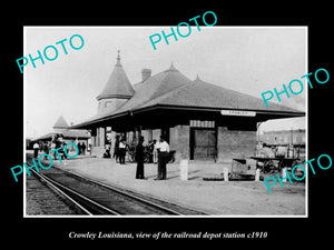 OLD LARGE HISTORIC PHOTO OF CROWLEY LOUISIANA, THE RAILROAD DEPOT STATION c1910