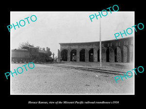 OLD LARGE HISTORIC PHOTO OF HORACE KANSAS, MISSOURI PACIFIC RAILROAD HOUSE c1910