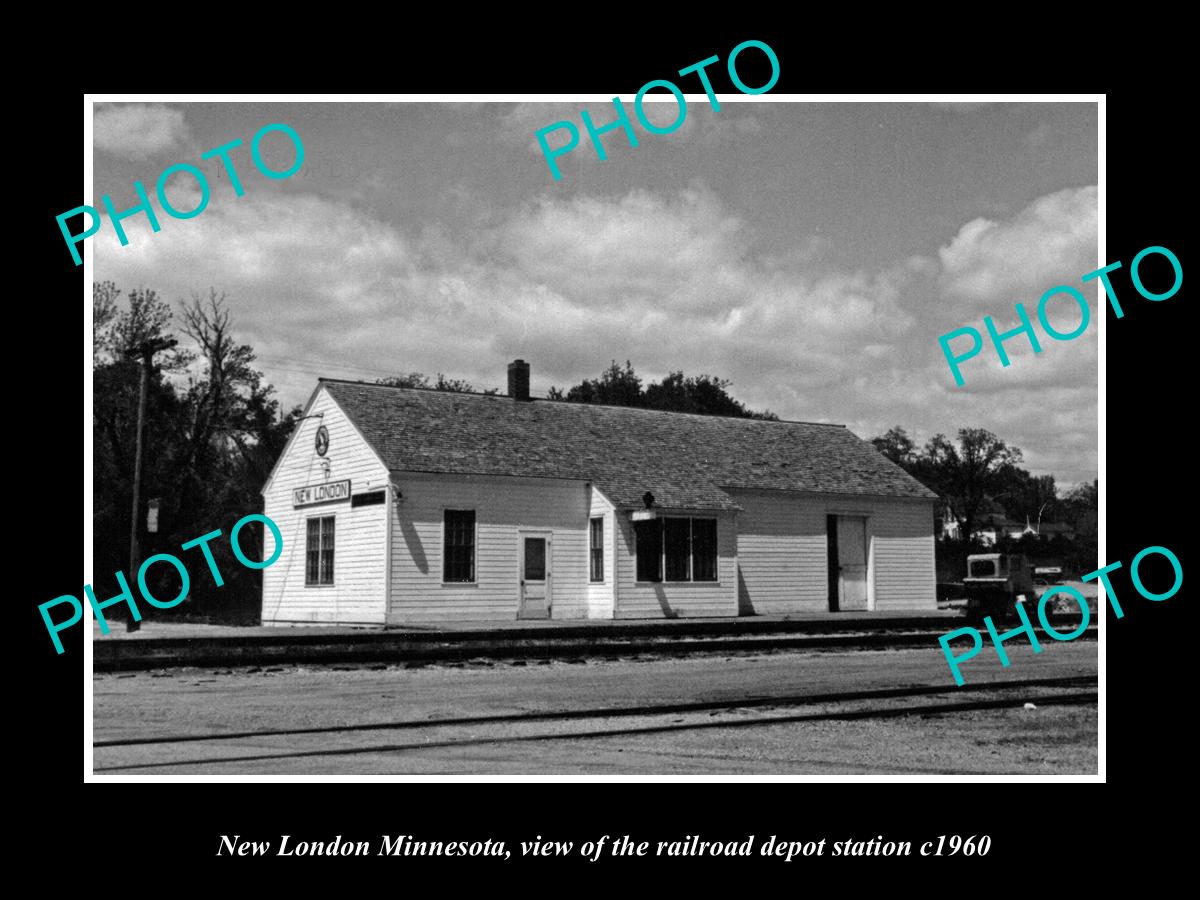 OLD LARGE HISTORIC PHOTO OF NEW LONDON MINNESOTA, THE RAILROAD STATION c1960