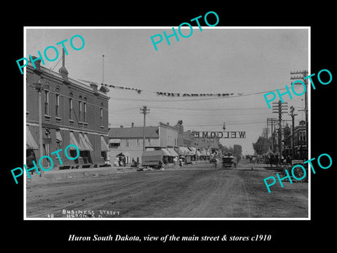 OLD LARGE HISTORIC PHOTO OF HURON SOUTH DAKOTA, VIEW OF MAIN St & STORES c1910