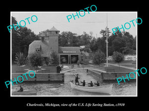 OLD LARGE HISTORIC PHOTO OF CHARLEVOIX MICHIGAN, US LIFE SAVING STATION c1910