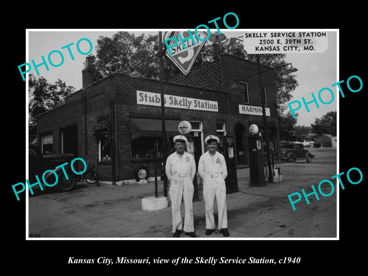 OLD LARGE HISTORIC PHOTO OF KANSAS CITY MISSOURI, SKELLY SERVICE STATION c1940