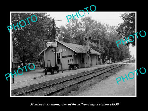 OLD LARGE HISTORIC PHOTO OF MONTICELLO INDIANA, THE RAILROAD DEPOT STATION c1950