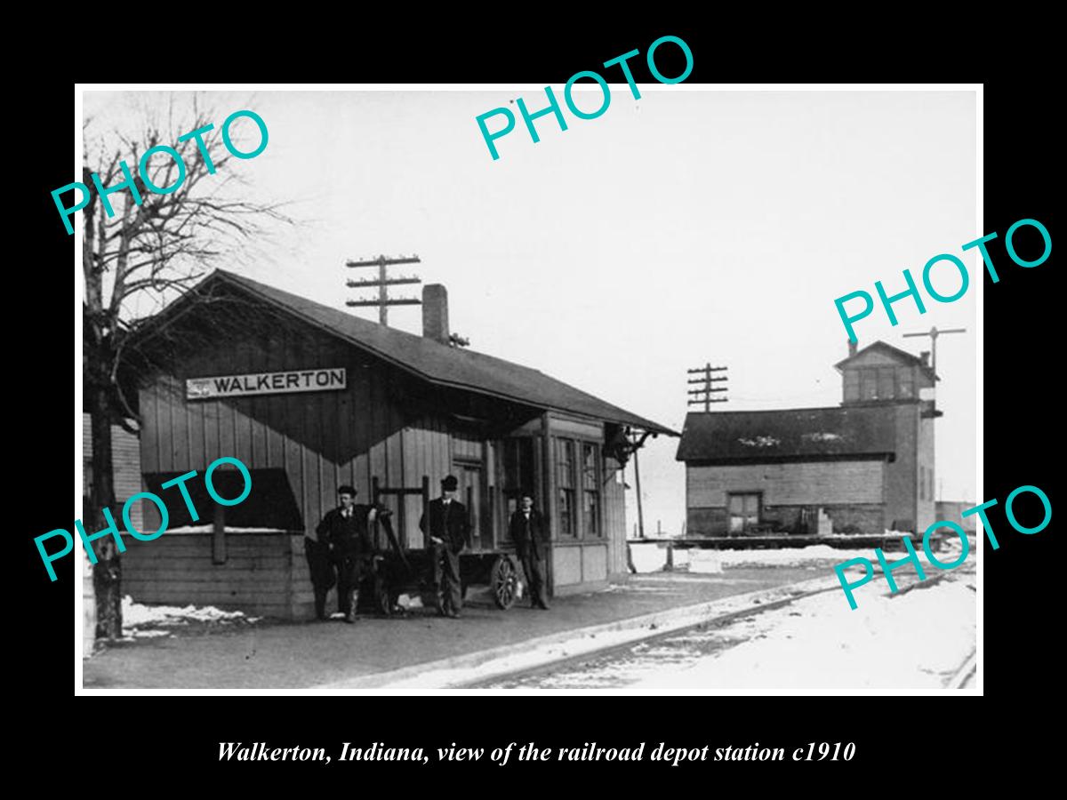 OLD LARGE HISTORIC PHOTO OF WALKERTON INDIANA, THE RAILROAD DEPOT STATION c1910