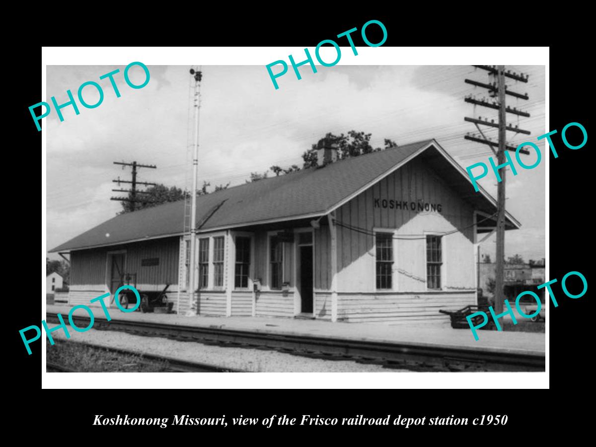 OLD LARGE HISTORIC PHOTO OF KOSHKONONG MISSOURI, THE FRISCO RAILROAD DEPOT c1950