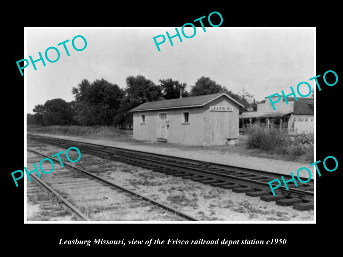 OLD LARGE HISTORIC PHOTO OF LEASBURG MISSOURI, THE FRISCO RAILROAD DEPOT c1950