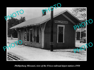 OLD LARGE HISTORIC PHOTO OF PHILLIPSBURG MISSOURI, FRISCO RAILROAD STATION c1950