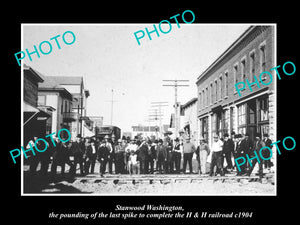 OLD LARGE HISTORIC PHOTO OF STANWOOD WASHINGTON, THE H&H RAILROAD FINISH 1904