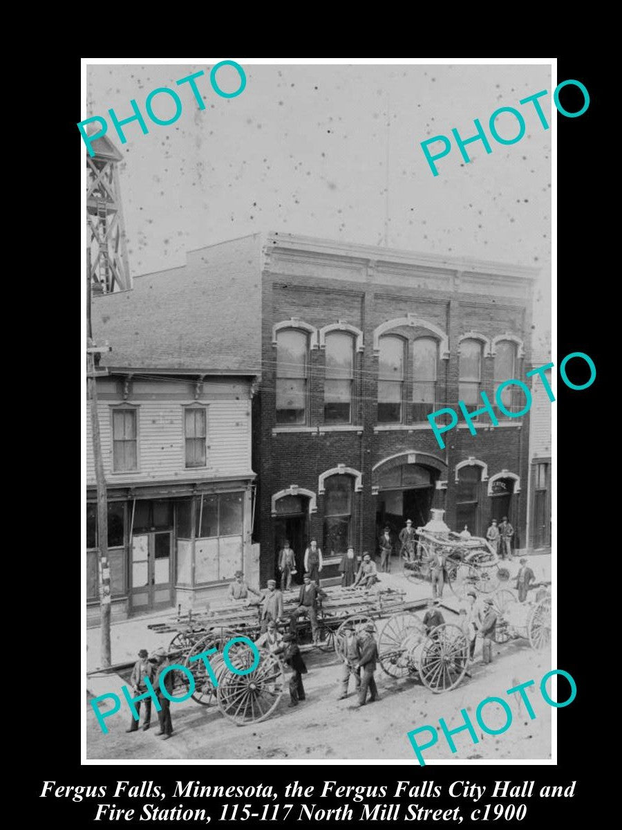 OLD LARGE HISTORIC PHOTO FERGUS FALLS MINNESOTA, THE FIRE STATION & CREW c1900