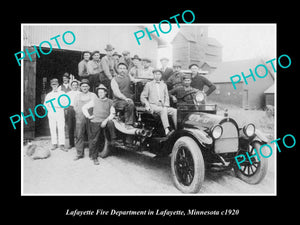 OLD LARGE HISTORIC PHOTO LAFAYETTE MINNESOTA, THE TOWN FIRE CREW & TRUCK c1920