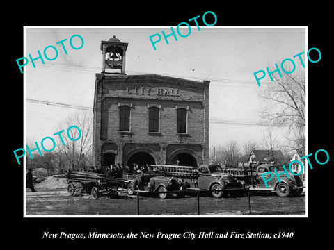 OLD LARGE HISTORIC PHOTO NEW PRAGUE MINNESOTA, THE CITY HALL & FIRE STATION 1920