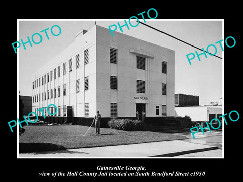 OLD LARGE HISTORIC PHOTO OF GAINESVILLE GEORGIA, THE HALL COUNTY JAIL c1950