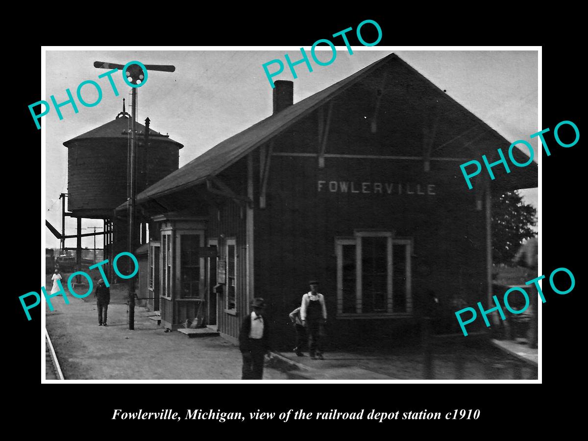 OLD LARGE HISTORIC PHOTO OF FOWLERVILLE MICHIGAN, THE RAILROAD DEPOT c1910