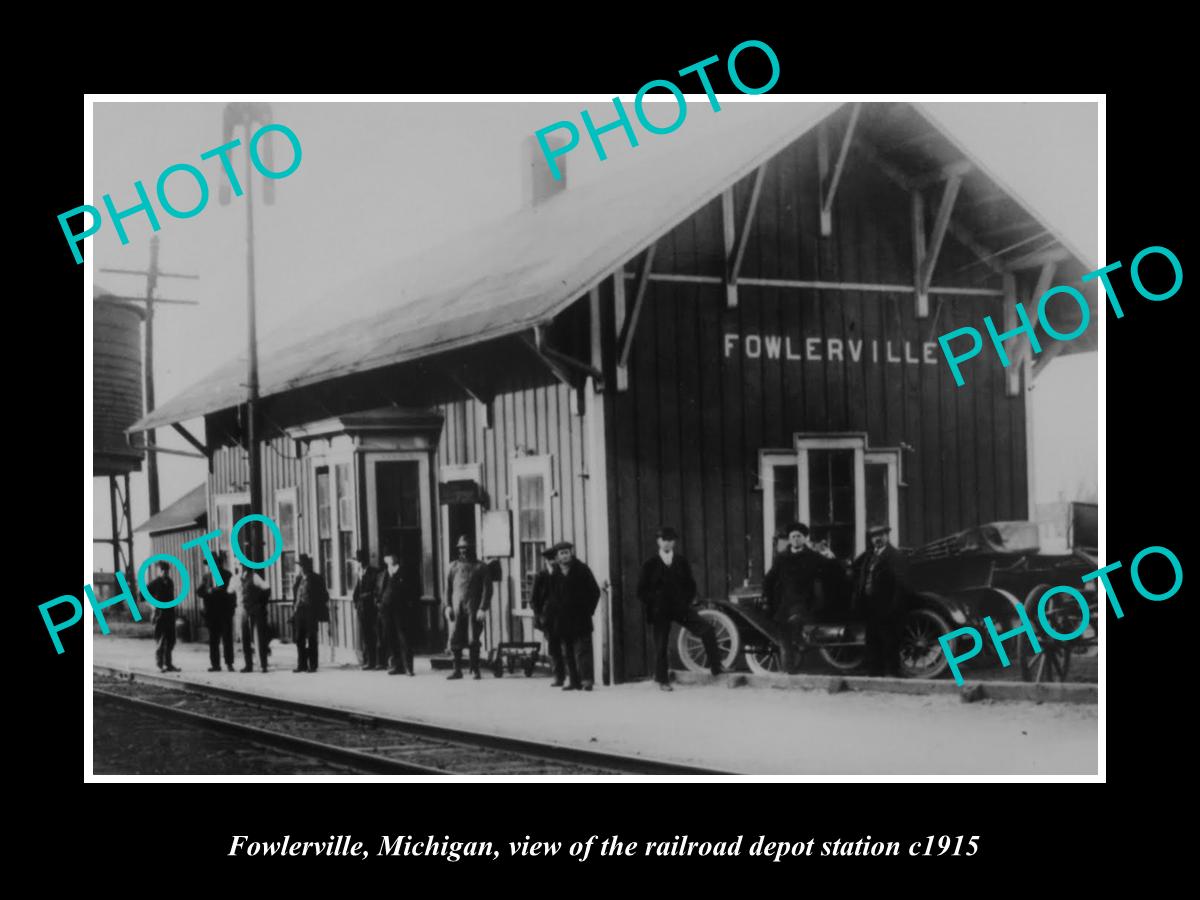 OLD LARGE HISTORIC PHOTO OF FOWLERVILLE MICHIGAN, THE RAILROAD DEPOT c1915