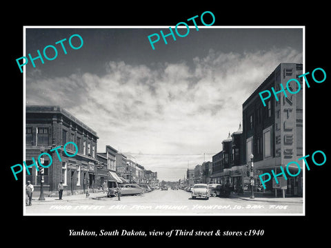 OLD LARGE HISTORIC PHOTO OF YANKTON SOUTH DAKOTA, THE MAIN ST & STORES c1940 2