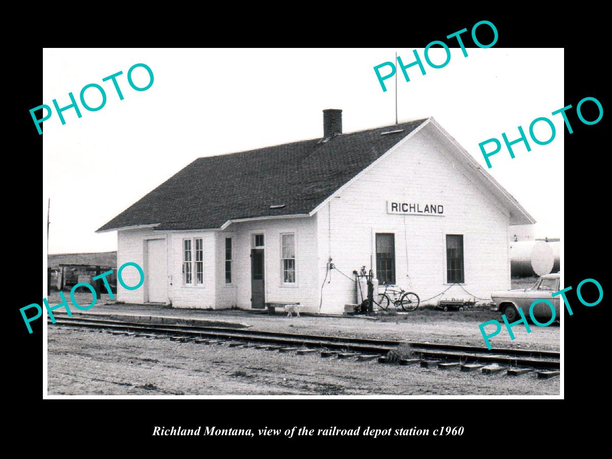 OLD LARGE HISTORIC PHOTO OF RICHLAND MONTANA, THE RAILROAD DEPOT STATION c1960