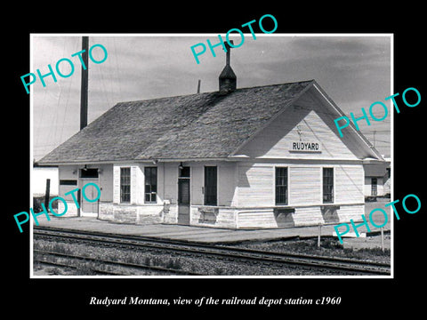 OLD LARGE HISTORIC PHOTO OF RUDYARD MONTANA, THE RAILROAD DEPOT c1960