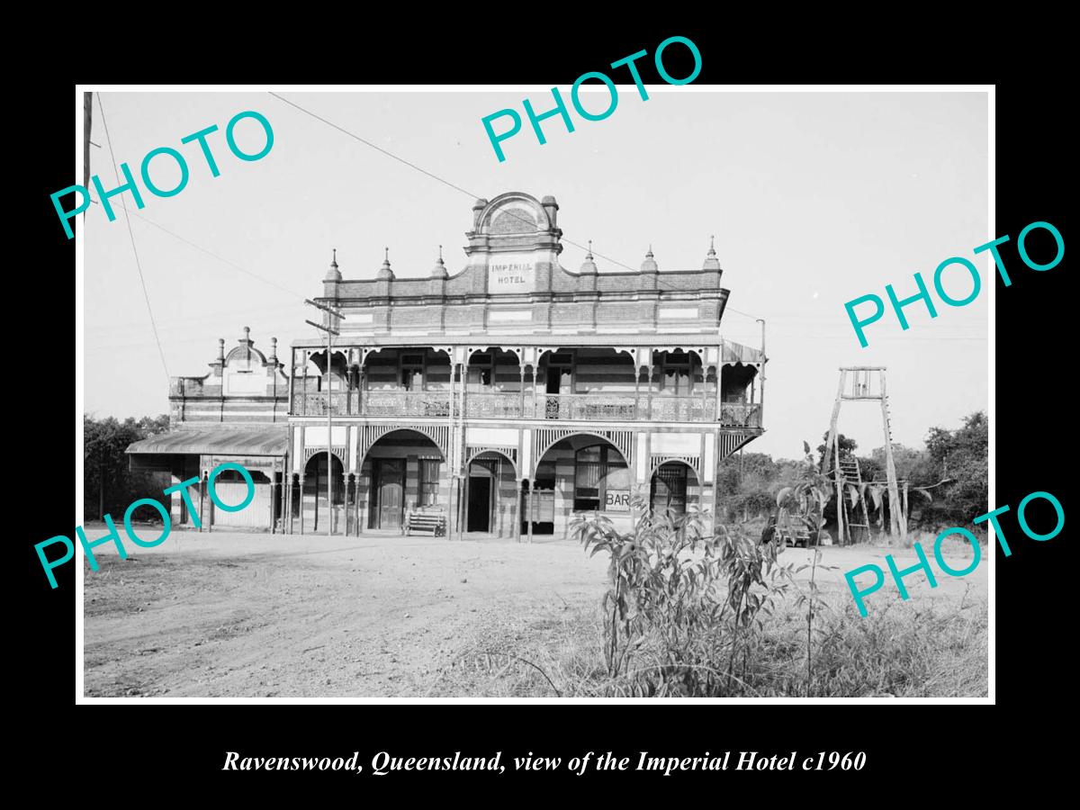 OLD LARGE HISTORIC PHOTO OF RAVENSWOOD QLD, VIEW OF THE IMPERIAL HOTEL c1960