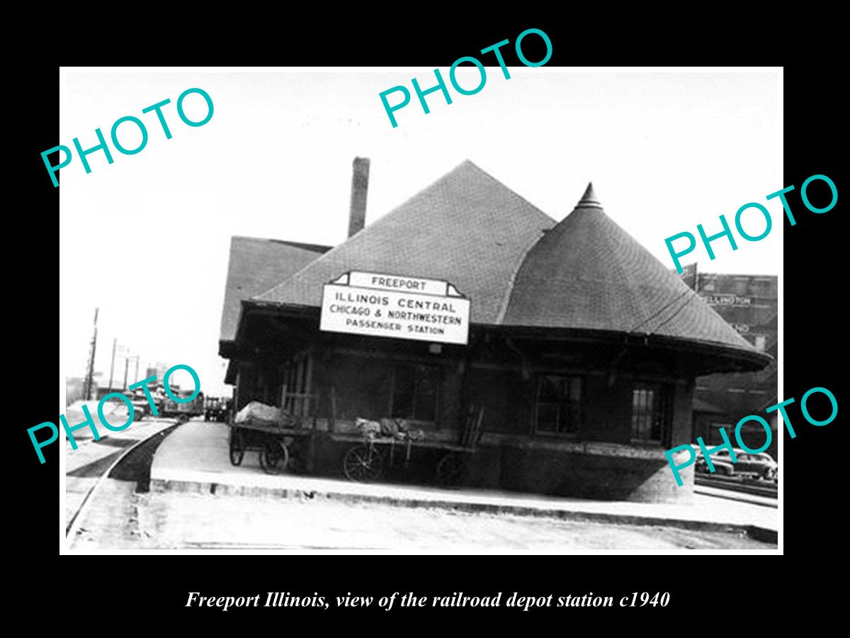 OLD LARGE HISTORIC PHOTO OF FREEPORT ILLINOIS, THE RAILROAD DEPOT STATION c1940