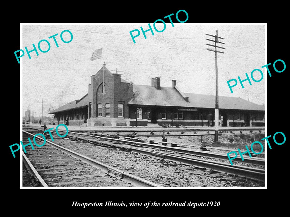 OLD LARGE HISTORIC PHOTO OF HOOPESTON ILLINOIS, THE RAILROAD DEPOT STATION c1920