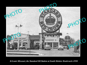 OLD LARGE HISTORIC PHOTO OF St LOUIS MISSOURI, RED CROWN OIL GAS STATION c1950