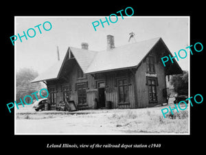 OLD LARGE HISTORIC PHOTO OF LELAND ILLINOIS, THE RAILROAD DEPOT STATION c1940