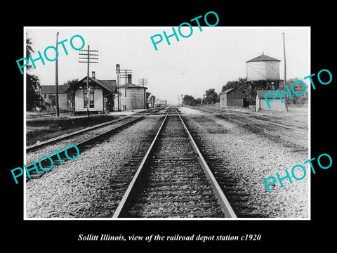 OLD LARGE HISTORIC PHOTO OF SOLLITT ILLINOIS, THE RAILROAD DEPOT STATION c1920