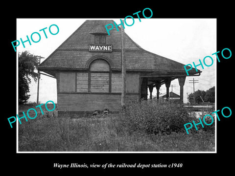 OLD LARGE HISTORIC PHOTO OF WAYNE ILLINOIS, THE RAILROAD DEPOT STATION c1940