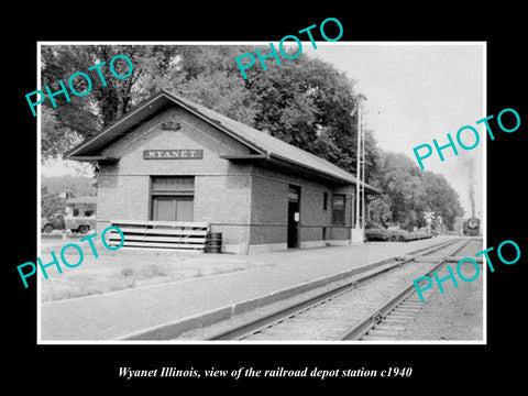 OLD LARGE HISTORIC PHOTO OF WYANET ILLINOIS, THE RAILROAD DEPOT STATION c1940