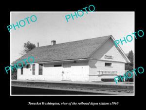 OLD LARGE HISTORIC PHOTO OF TONASKET WASHINGTON, THE RAILROAD DEPOT c1960