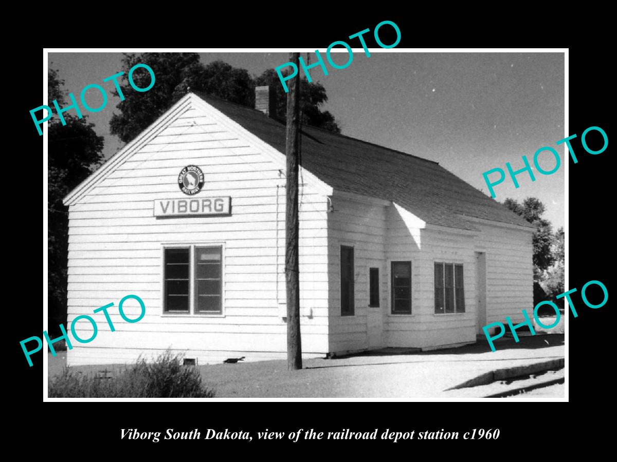 OLD LARGE HISTORIC PHOTO OF VIBORG SOUTH DAKOTA, THE RAILROAD DEPOT c1960