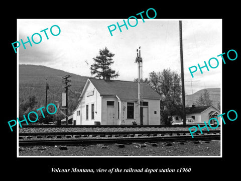 OLD LARGE HISTORIC PHOTO OF VOLCOUR MONTANA, THE RAILROAD DEPOT STATION c1960