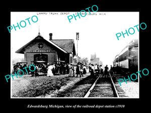 OLD LARGE HISTORIC PHOTO OF EDWARDSBURG MICHIGAN, RAILROAD DEPOT STATION c1910