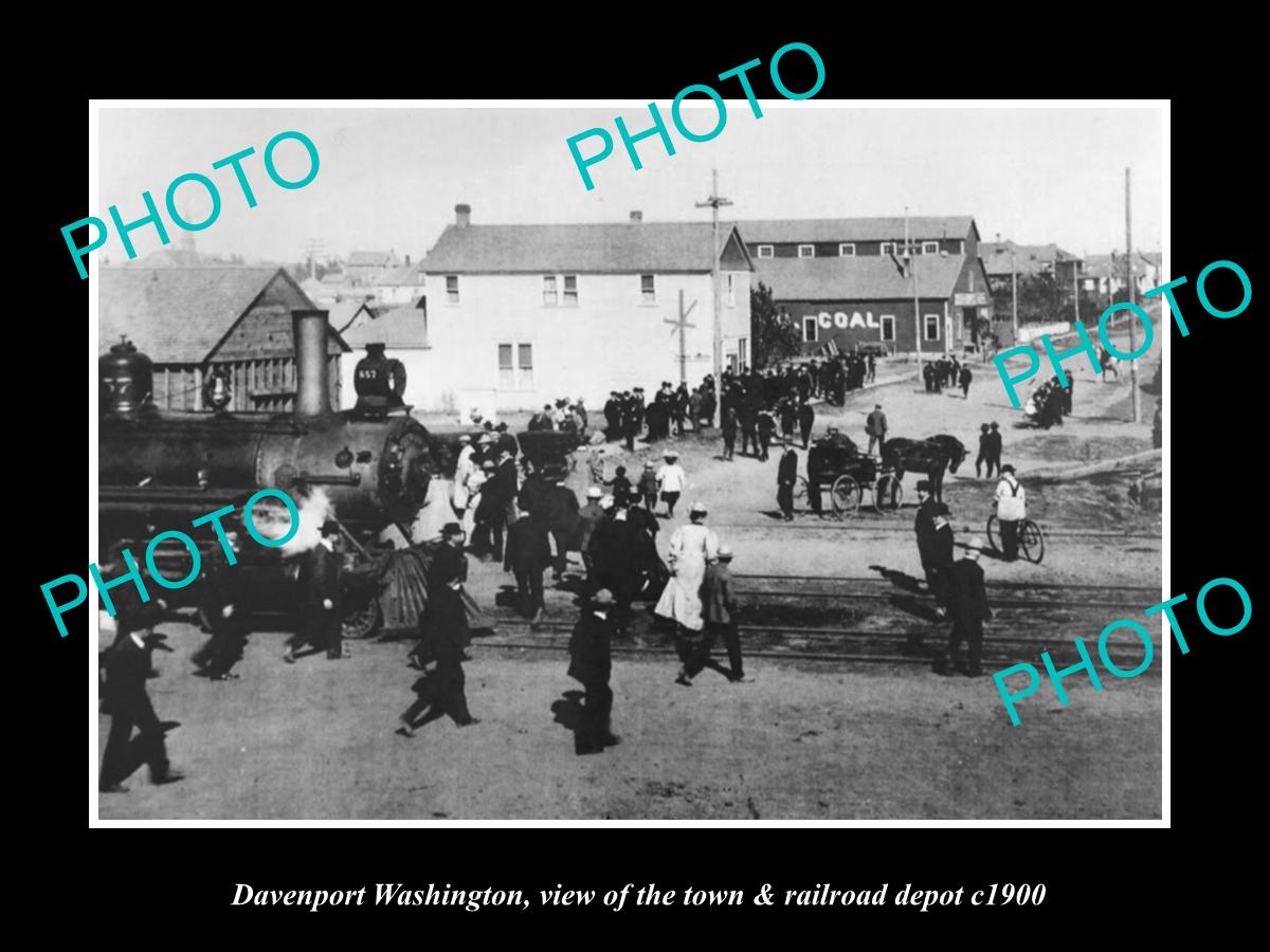 OLD LARGE HISTORIC PHOTO OF DAVENPORT WASHINGTON, THE TOWN & RAILROAD DEPOT 1900