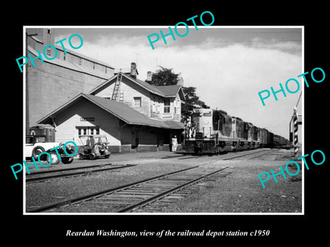 OLD LARGE HISTORIC PHOTO OF REARDAN WASHINGTON, THE RAILROAD DEPOT STATION c1950